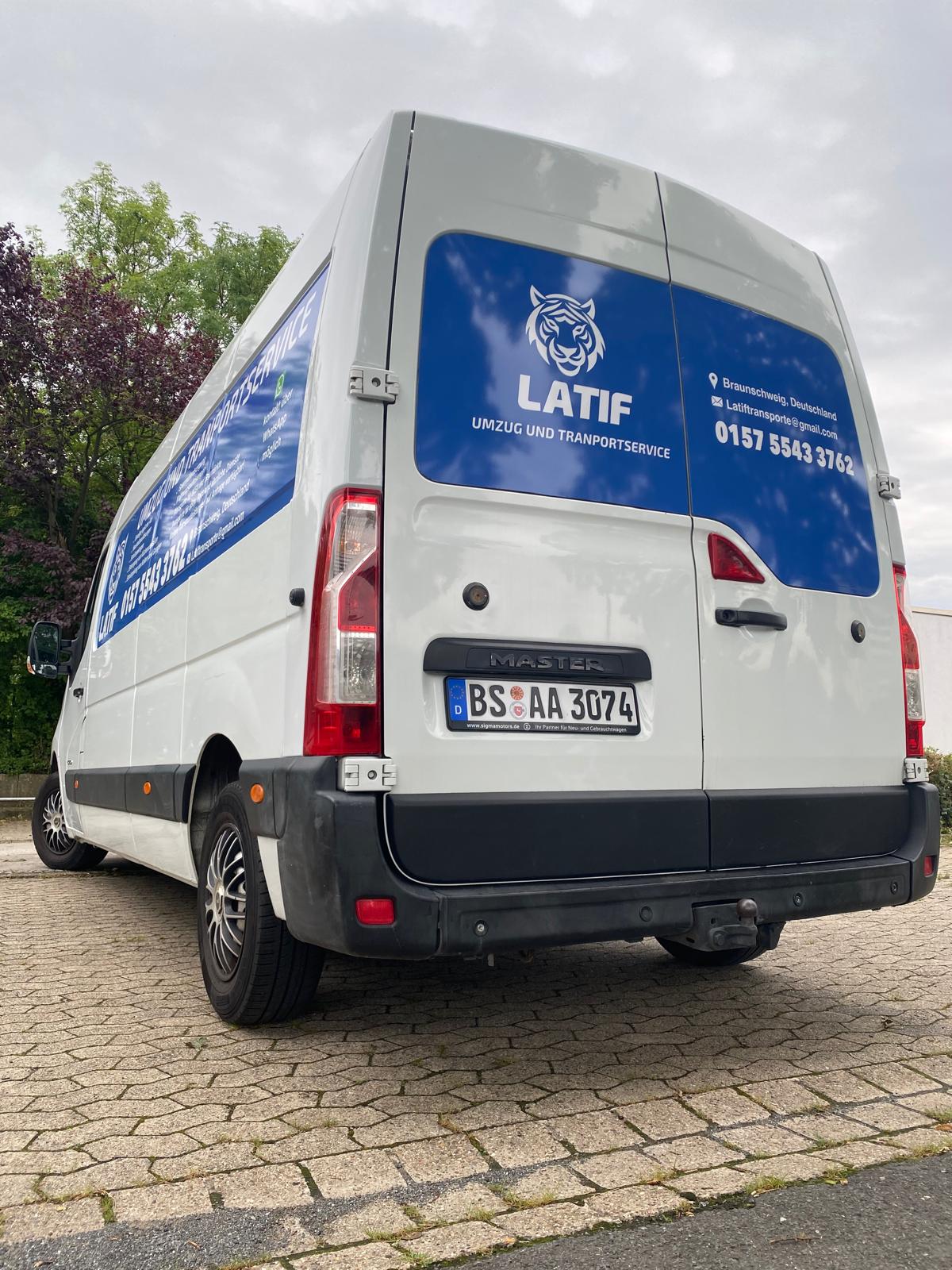 Crafting Captivating Headlines: Your awesome post title goes here